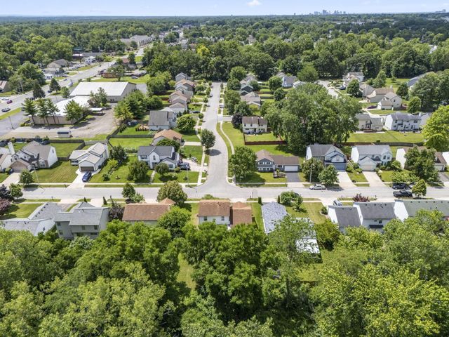 2392 Minerva Park Place, Columbus, OH 43229