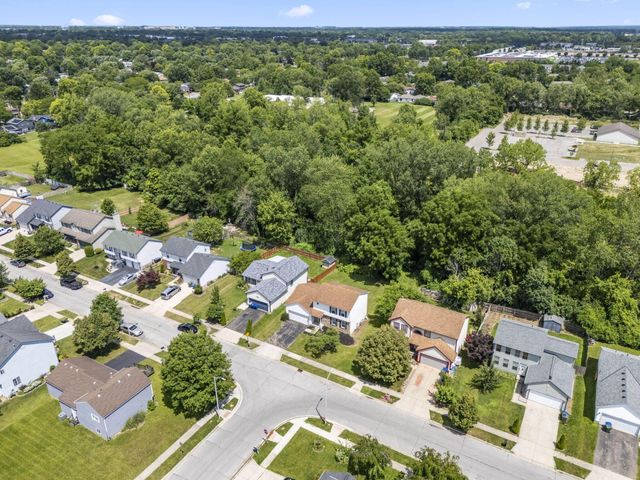 2392 Minerva Park Place, Columbus, OH 43229