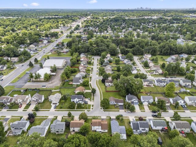 2392 Minerva Park Place, Columbus, OH 43229