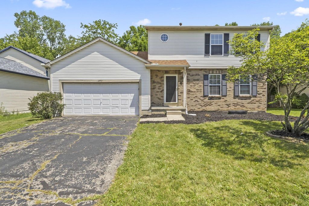 2392 Minerva Park Place, Columbus, OH 43229