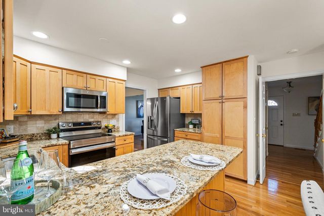 6003 LINCOLNWOOD CT, Burke, VA 22015