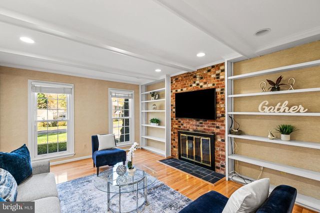 6003 LINCOLNWOOD CT, Burke, VA 22015