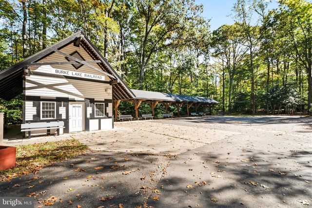 6003 LINCOLNWOOD CT, Burke, VA 22015