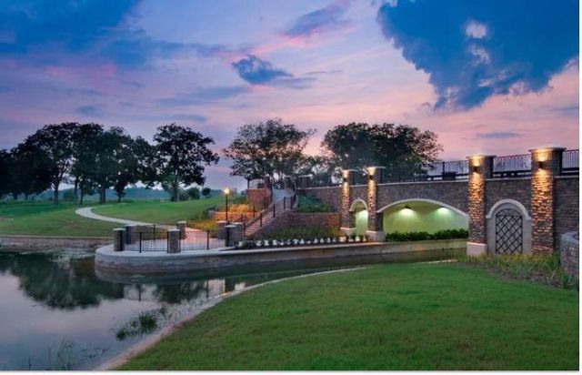 4611 Sunset Circle, Sugar Land, TX 77479