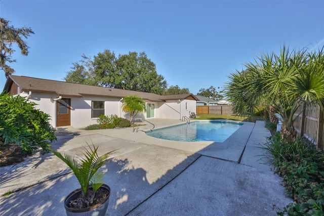 2973 FOREST CIRCLE, Seffner, FL 33584