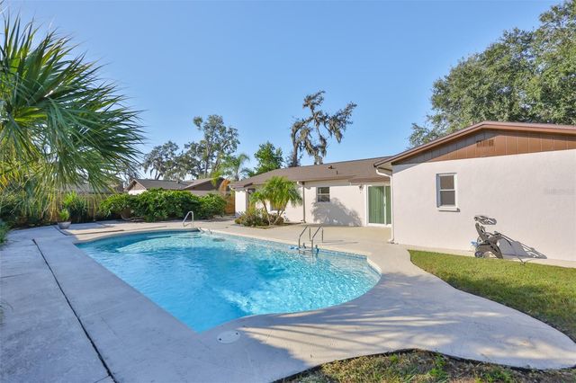 2973 FOREST CIRCLE, Seffner, FL 33584