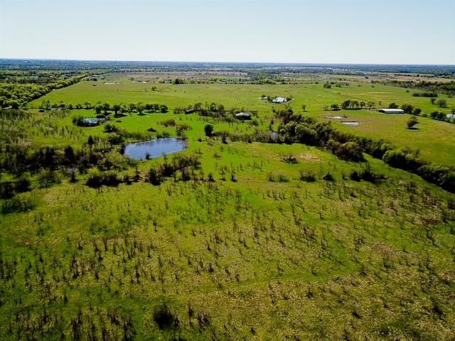 000 County Rd 2624, Wills Point, TX 75169