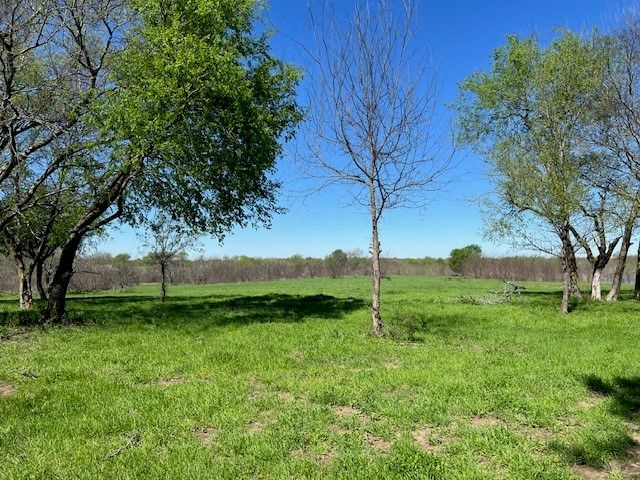 000 County Rd 2624, Wills Point, TX 75169
