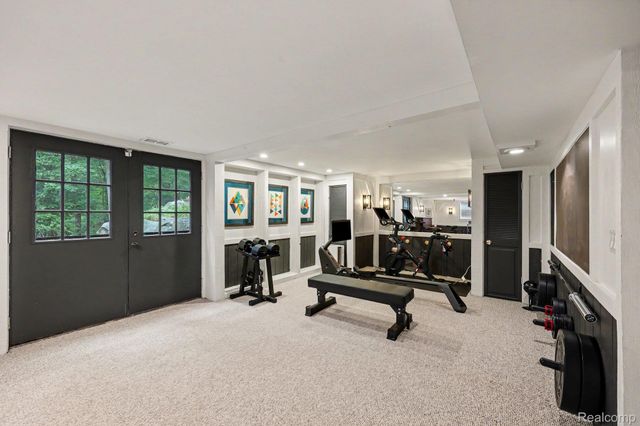 8265 Deerwood Road, Independence Charter Township, MI 48348