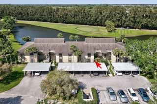 9 Plantation Drive 104, Vero Beach, FL 32966