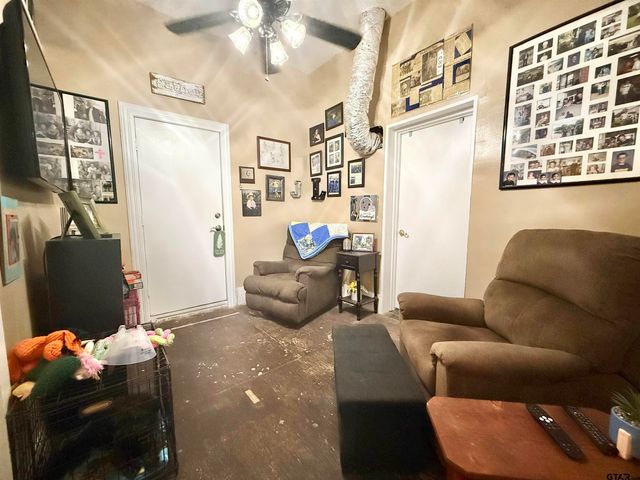 220 S Chandler St, Rusk, TX 75785