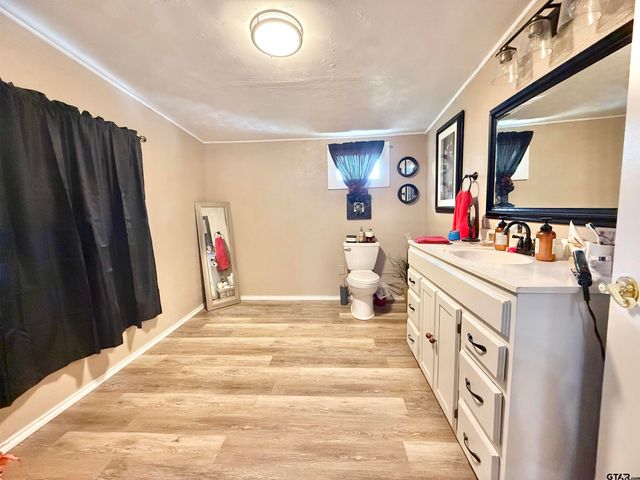 220 S Chandler St, Rusk, TX 75785