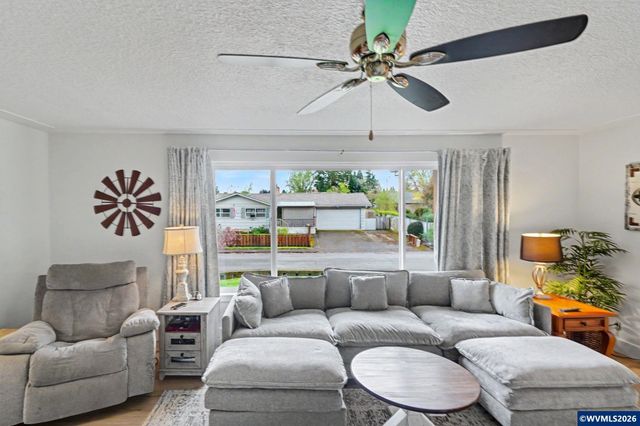 755 Ventura St N, Keizer, OR 97303