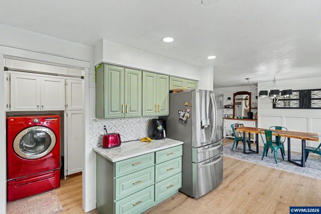 755 Ventura St N, Keizer, OR 97303