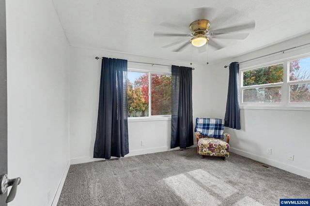 755 Ventura St N, Keizer, OR 97303