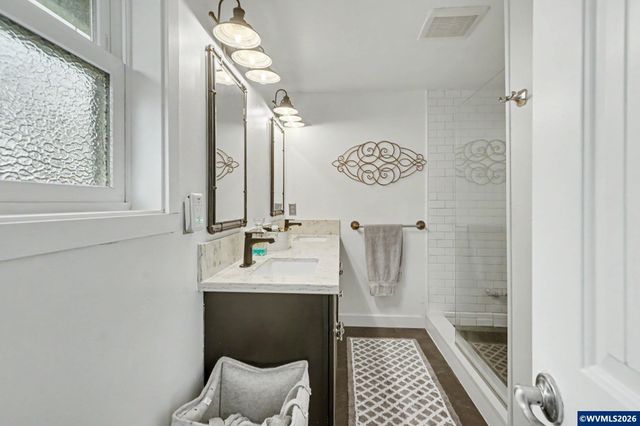 755 Ventura St N, Keizer, OR 97303