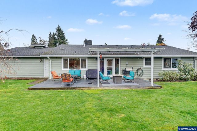 755 Ventura St N, Keizer, OR 97303