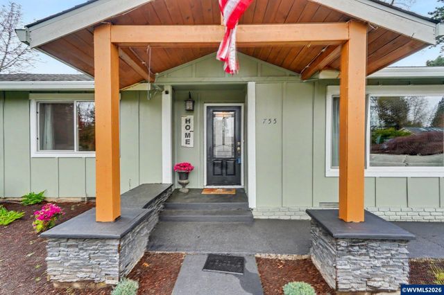 755 Ventura St N, Keizer, OR 97303