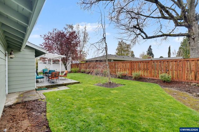 755 Ventura St N, Keizer, OR 97303