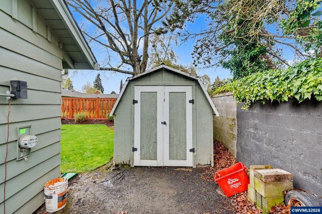 755 Ventura St N, Keizer, OR 97303