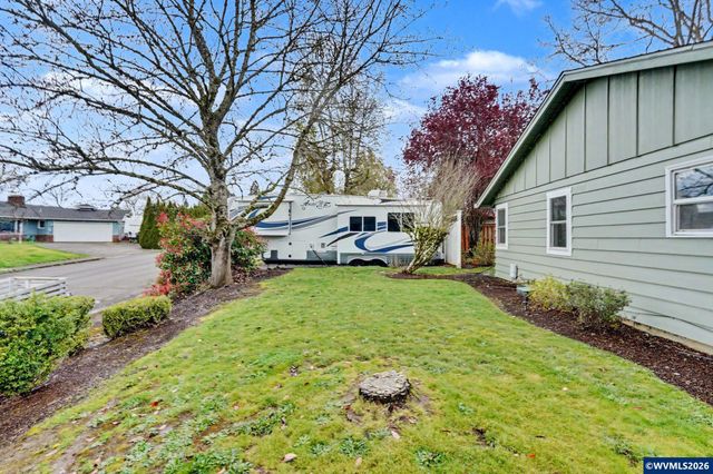 755 Ventura St N, Keizer, OR 97303