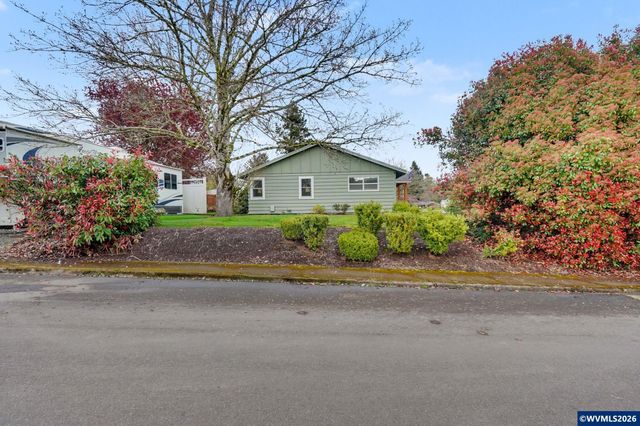 755 Ventura St N, Keizer, OR 97303