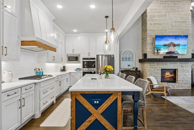 2910 Twin Eagles Drive, Celina, TX 75009