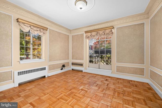 2884 WOODLAND DR NW, Washington, DC 20008