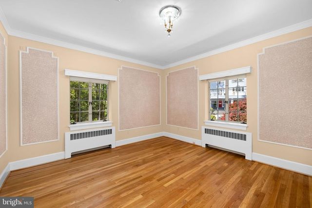 2884 WOODLAND DR NW, Washington, DC 20008