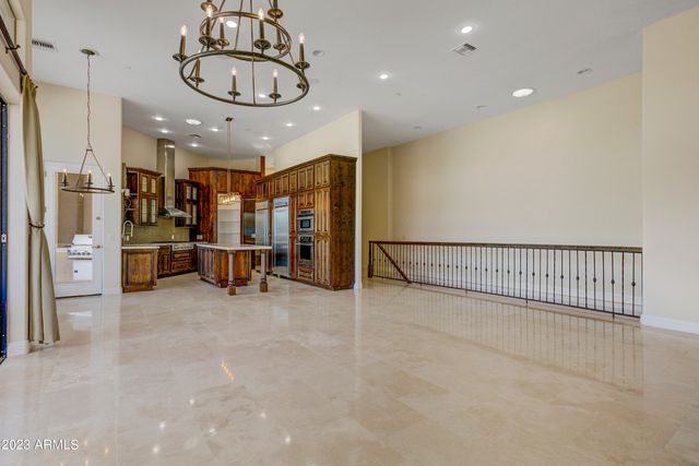 8008 E WHISTLING WIND Way, Scottsdale, AZ 85255