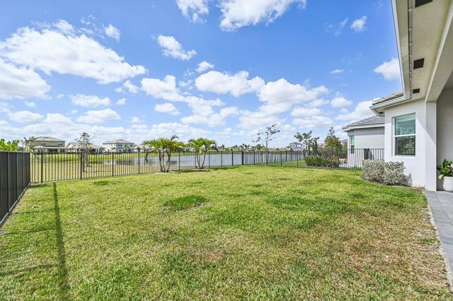 14148 Lacebark Lane, Westlake, FL 33470