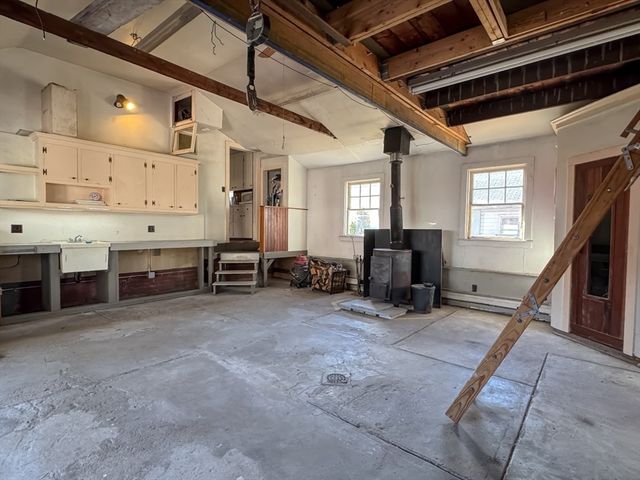 83 Newton Street, Greenfield, MA 01301