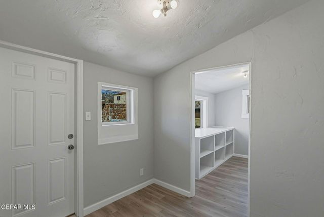 305 E River Avenue, El Paso, TX 79902