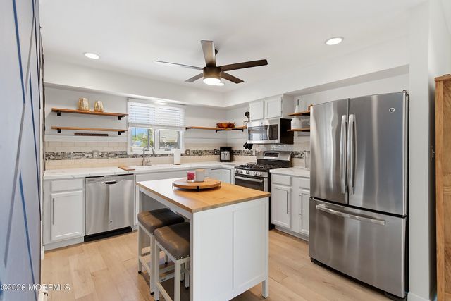 212 Riviera Drive, Toms River, NJ 08753