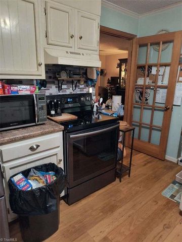 4917 Streamside Drive, Mcleansville, NC 27301