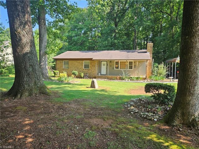4917 Streamside Drive, Mcleansville, NC 27301