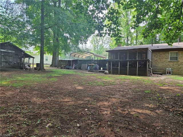 4917 Streamside Drive, Mcleansville, NC 27301