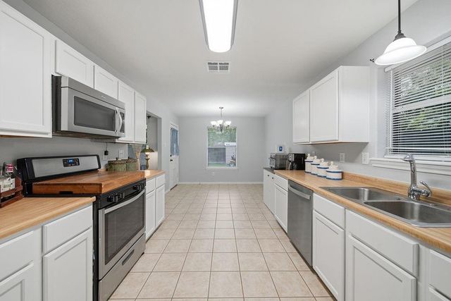 1916 41st Avenue N, Texas City, TX 77590