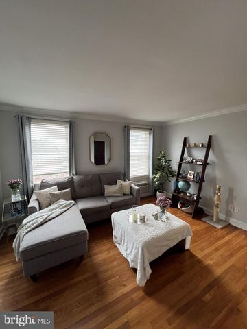 922 S WASHINGTON ST #307, Alexandria, VA 22314