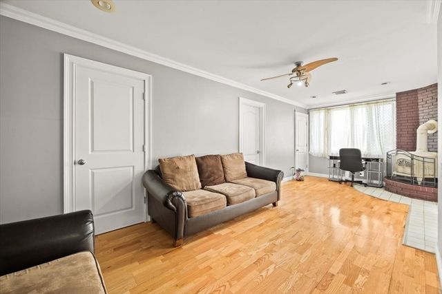 128 Windsor St, Fall River, MA 02723