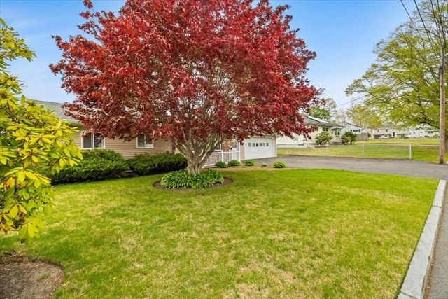 128 Windsor St, Fall River, MA 02723