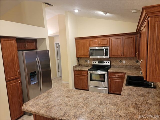 1725 E Monopoly Loop, Inverness, FL 34453