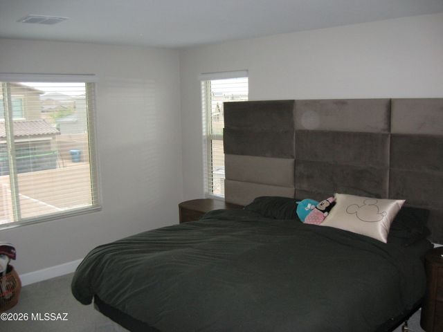 7725 S Crested Spring Drive, Tucson, AZ 85757