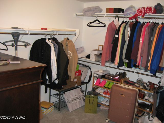 7725 S Crested Spring Drive, Tucson, AZ 85757