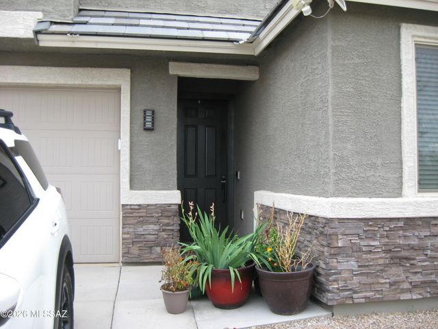 7725 S Crested Spring Drive, Tucson, AZ 85757