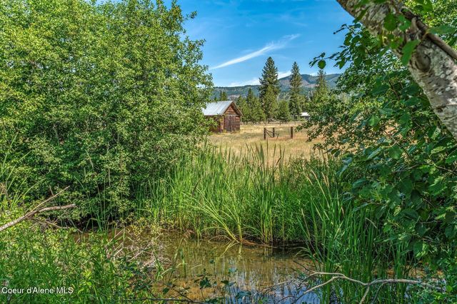 210 Rusho Ln, Blanchard, ID 83804