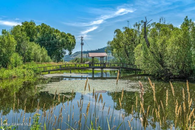 210 Rusho Ln, Blanchard, ID 83804