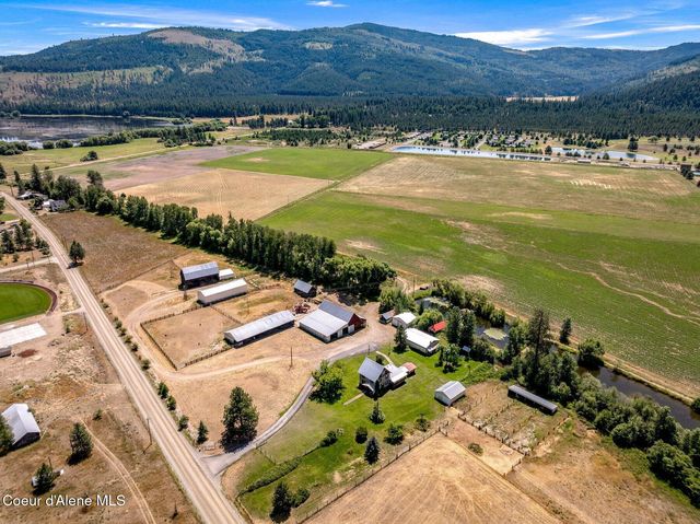 210 Rusho Ln, Blanchard, ID 83804