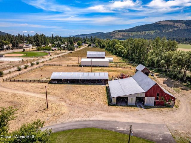 210 Rusho Ln, Blanchard, ID 83804