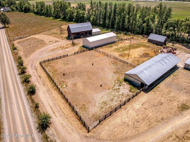 210 Rusho Ln, Blanchard, ID 83804